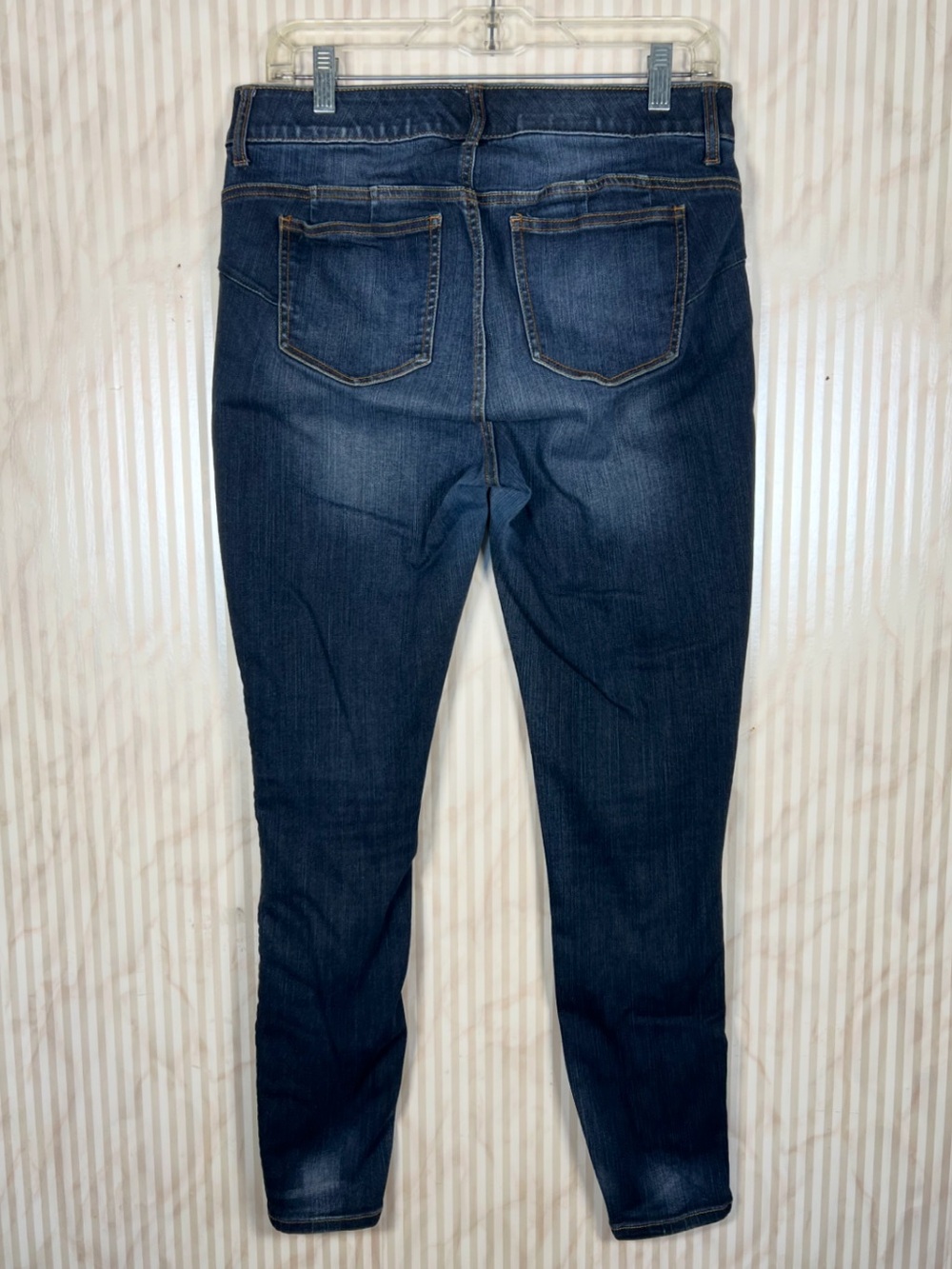 Torrid Bombshell Skinny Jeans - Picture 4 of 9